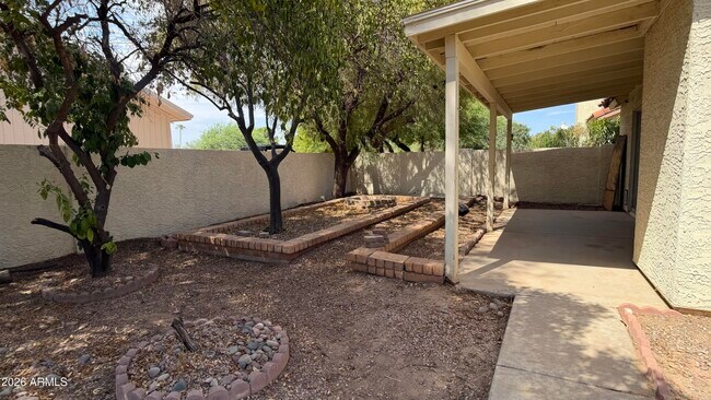 Building Photo - 2207 W Ironwood Dr