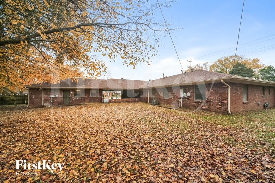 Building Photo - 2901 Clarke Rd