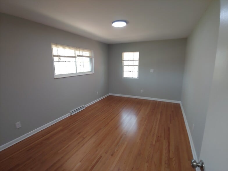 Bedroom 2 - 115 Elm St