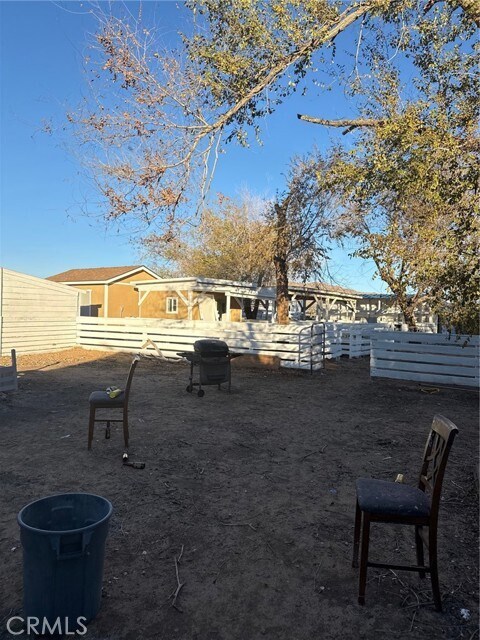 Building Photo - 16100 Navajo Rd
