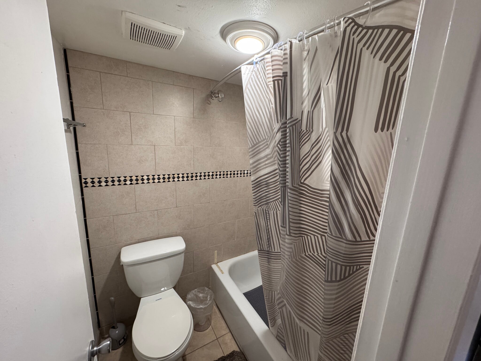 Building Photo - 5300 E Cherry Creek South Dr