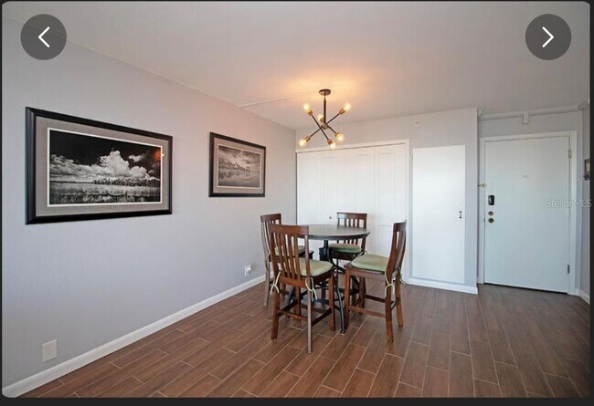 Building Photo - 255 Dolphin Point