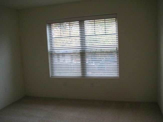 Building Photo - Townhome in Central Point