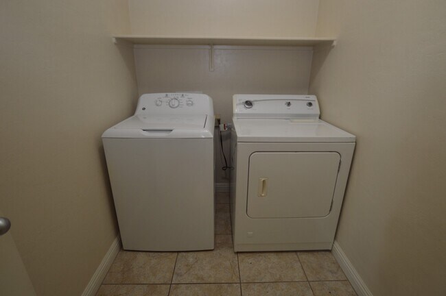 Building Photo - 126 La Tourette Ct