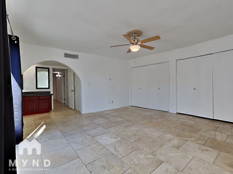 Building Photo - 6639 E Camino Santo