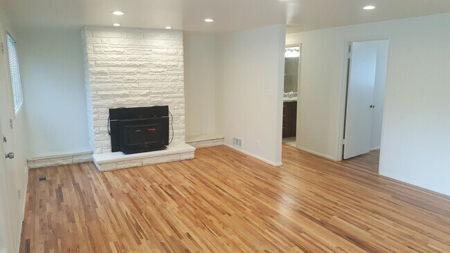Building Photo - 314 W 1200 N