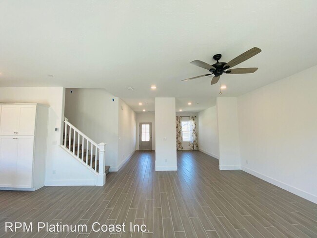 Building Photo - 4 br, 2.5 bath House - 978 Lester Ave.