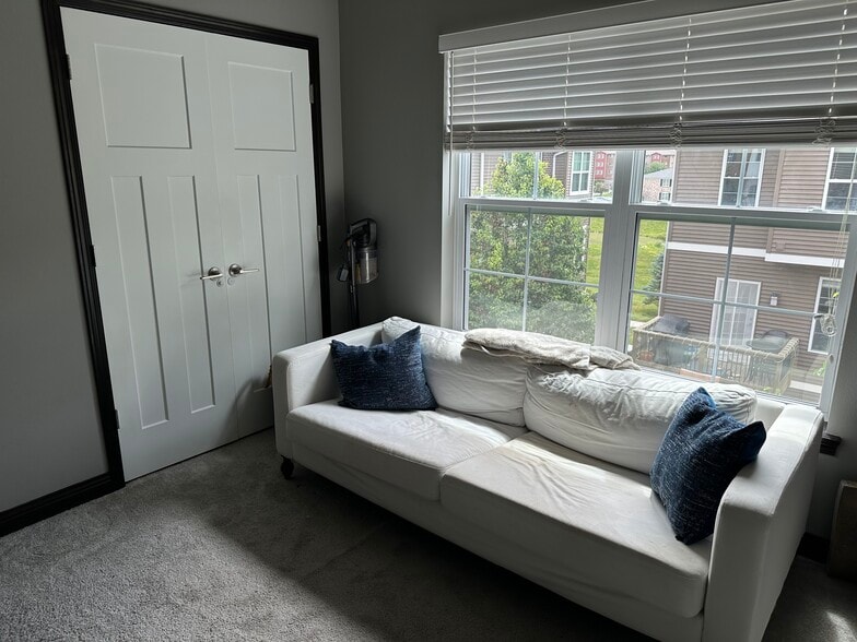 Office with couch and desk (not pictured) - 440 3rd Ave