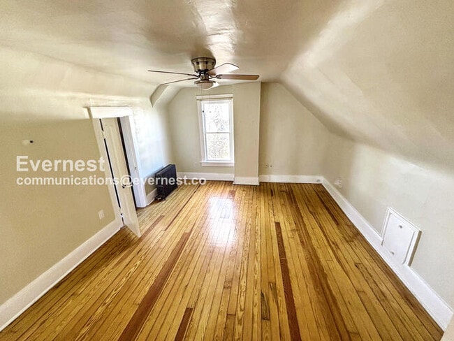 Building Photo - 3221 W 26th Ave