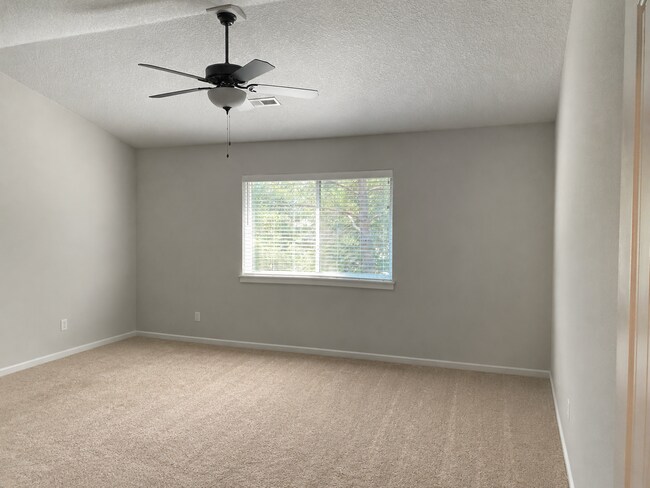 Building Photo - 11401 NW 325th Ave