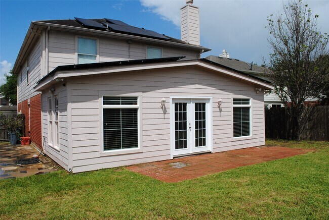 Building Photo - 3910 Starbridge Pointe Ln