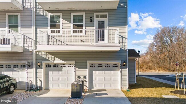 Building Photo - 7738 Port Capital Dr