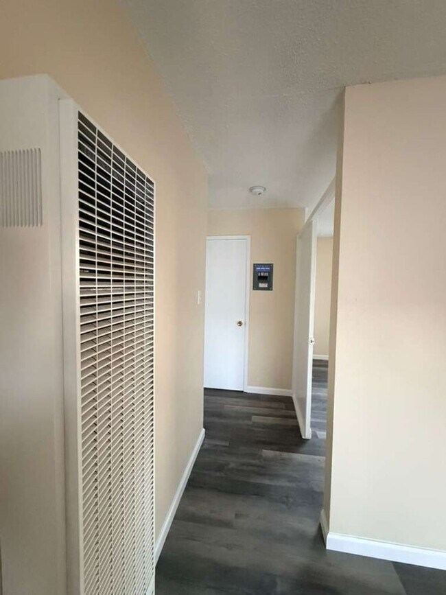 Building Photo - Introducing A Newly Renovated Apartment!