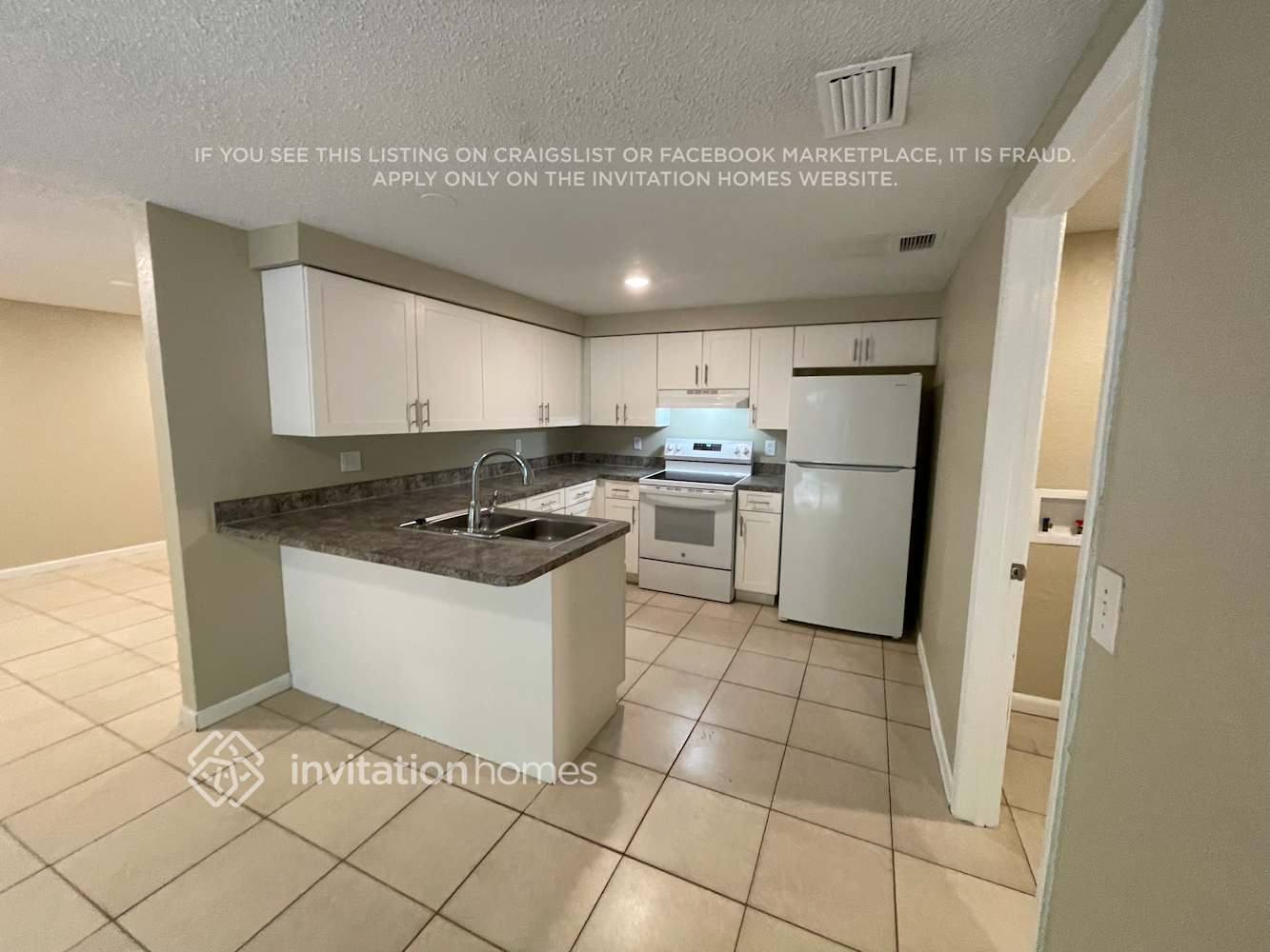Building Photo - 16123 Sandcrest Way