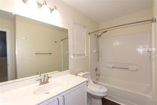 Building Photo - 1711 Lloydminister Way