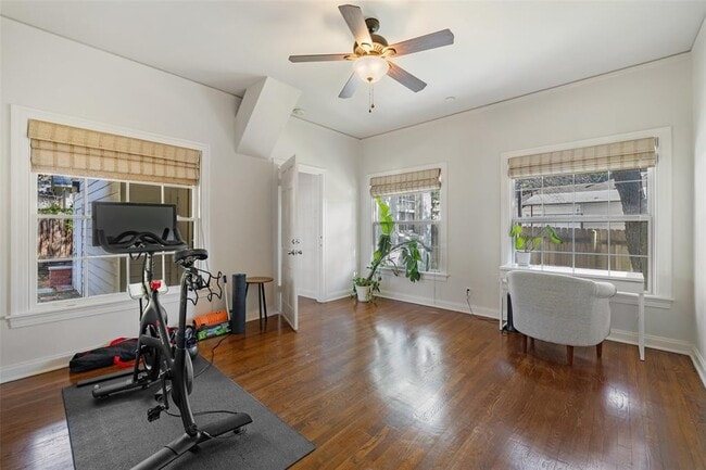 Building Photo - 2612 Bridle Path