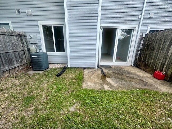 Building Photo - 255 Mannings Ln