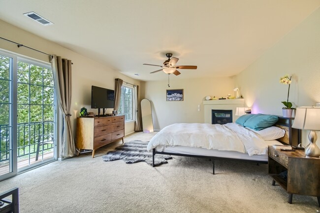 Building Photo - 5236 Malta St