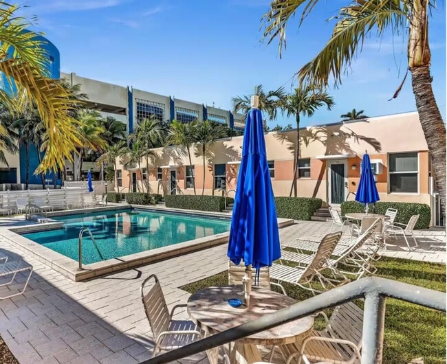 Building Photo - 1775 N Ocean Dr