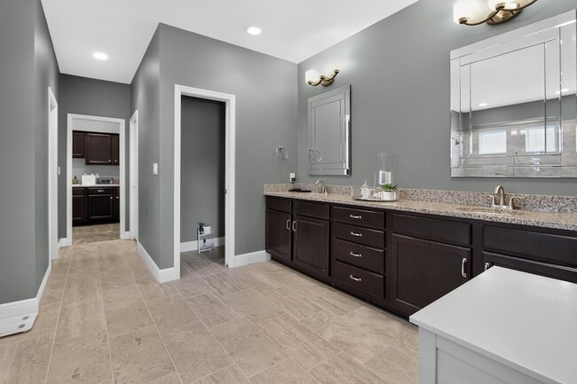 Building Photo - 5522 Frontier Dr