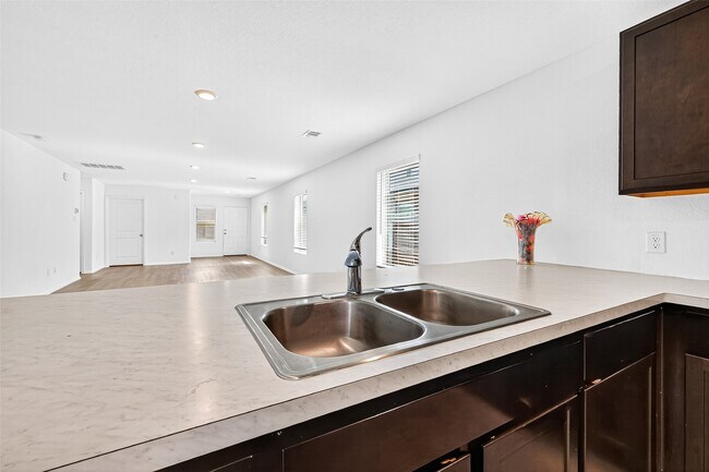 Building Photo - 7719 Cedar Birch Dr