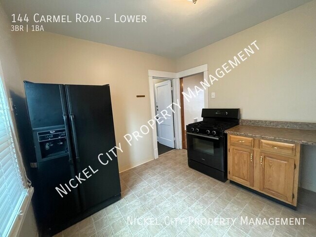 Building Photo - 144 Carmel Rd