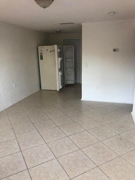 Building Photo - 345 S Azure Ln