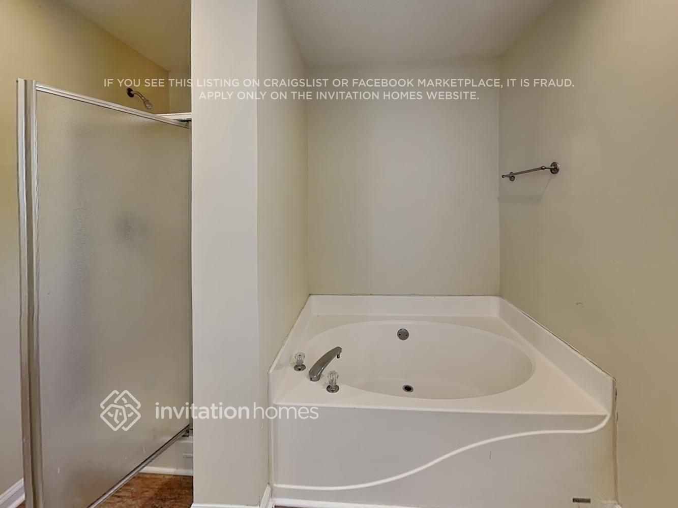 Building Photo - 1384 Camrose Ct