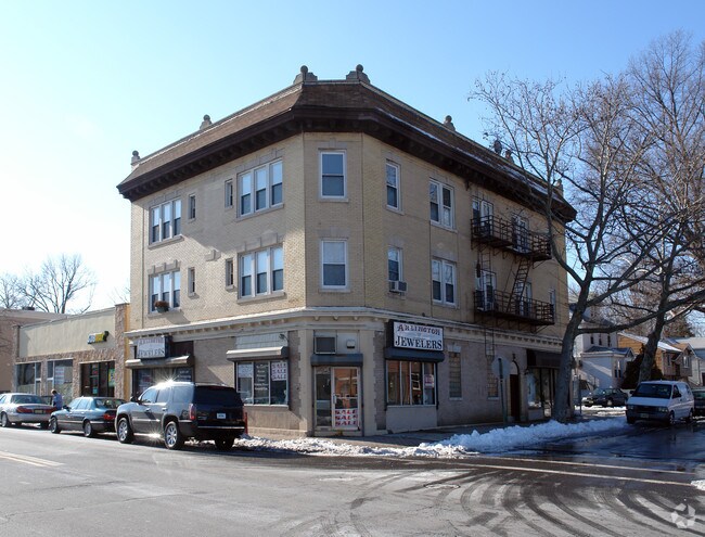 Primary Photo - 261 Franklin Ave