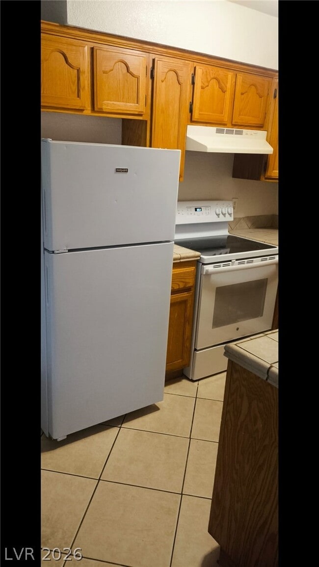 Building Photo - 412 W Monroe Ave