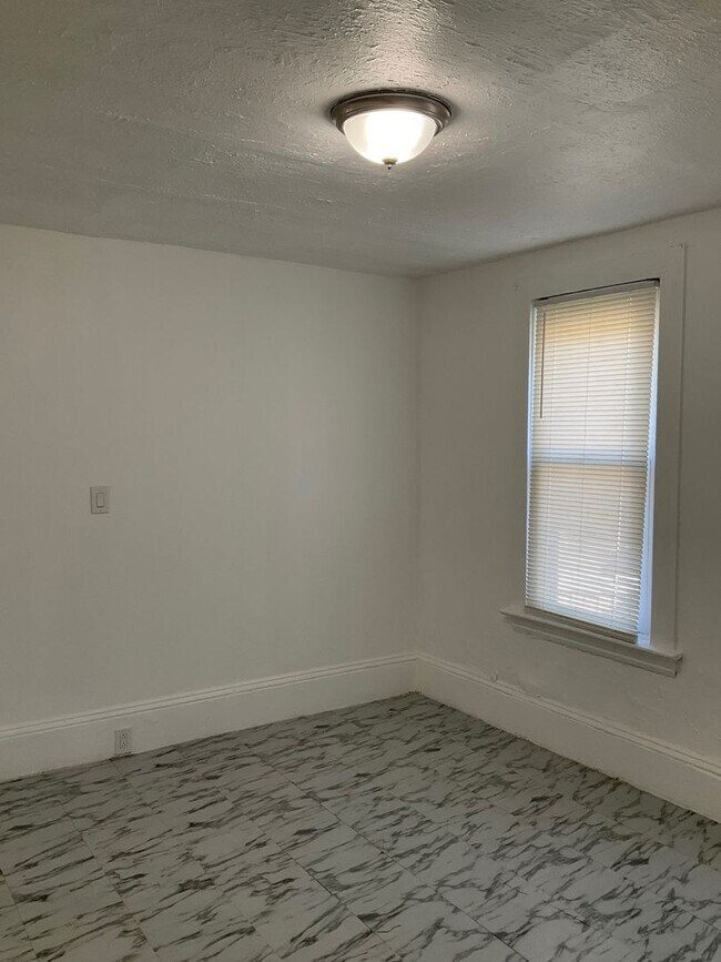 Building Photo - 5700 Luther Ave