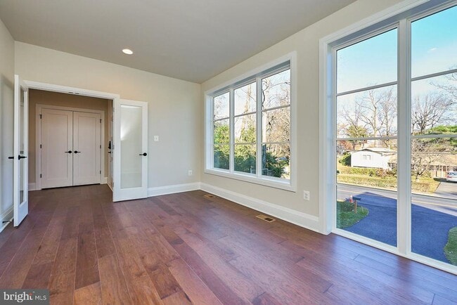 Building Photo - 6845 Churchill Rd