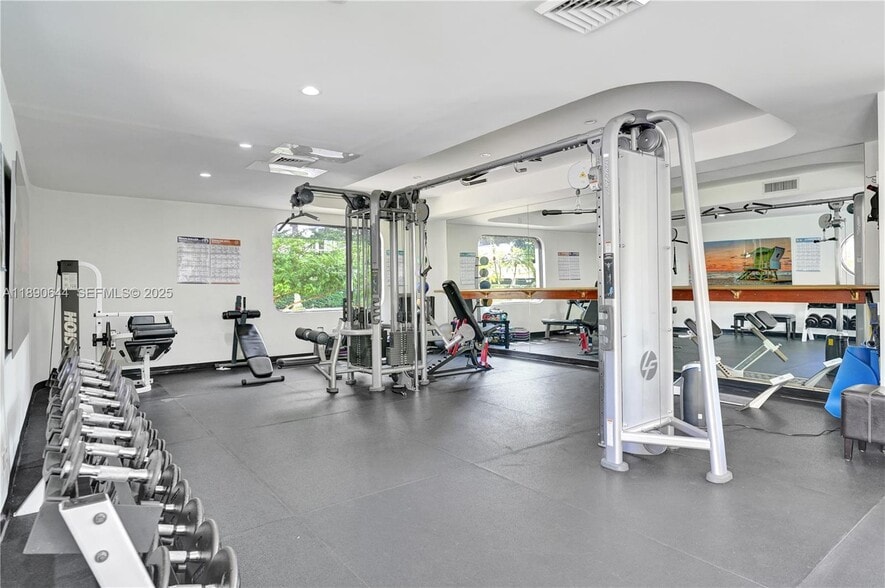 Building Photo - 20191 E Country Club Dr