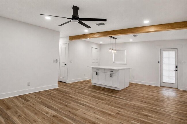 Building Photo - 113 Inwood Cir