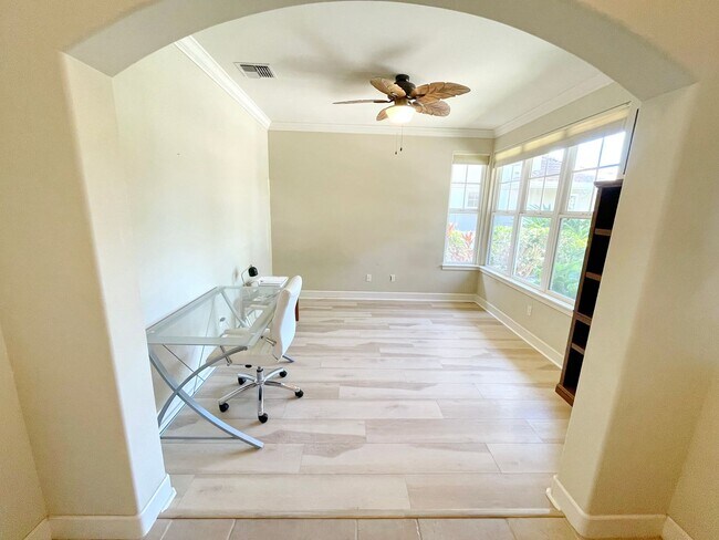 Building Photo - Luxury Island Living in Hokulani Golf Vill...