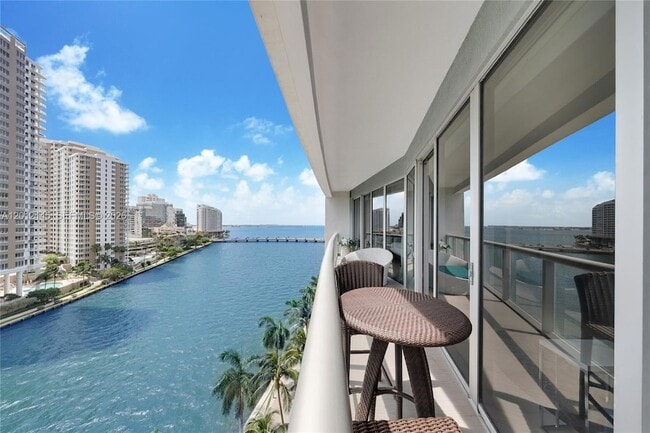 Building Photo - 465 Brickell Ave