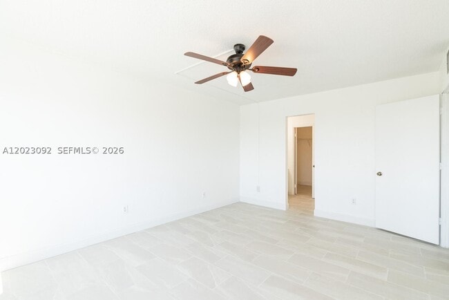 Building Photo - 14840 Naranja Lakes Blvd