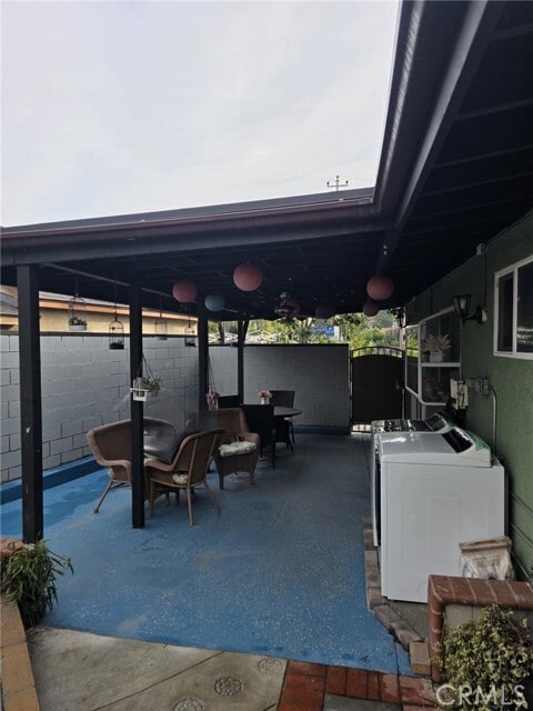 Building Photo - 917 Helmsdale Ave