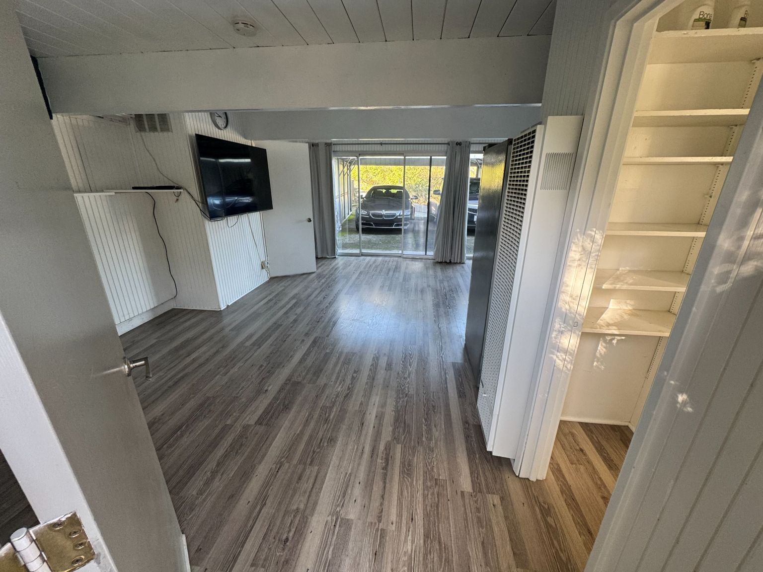 Building Photo - 160 College Ave