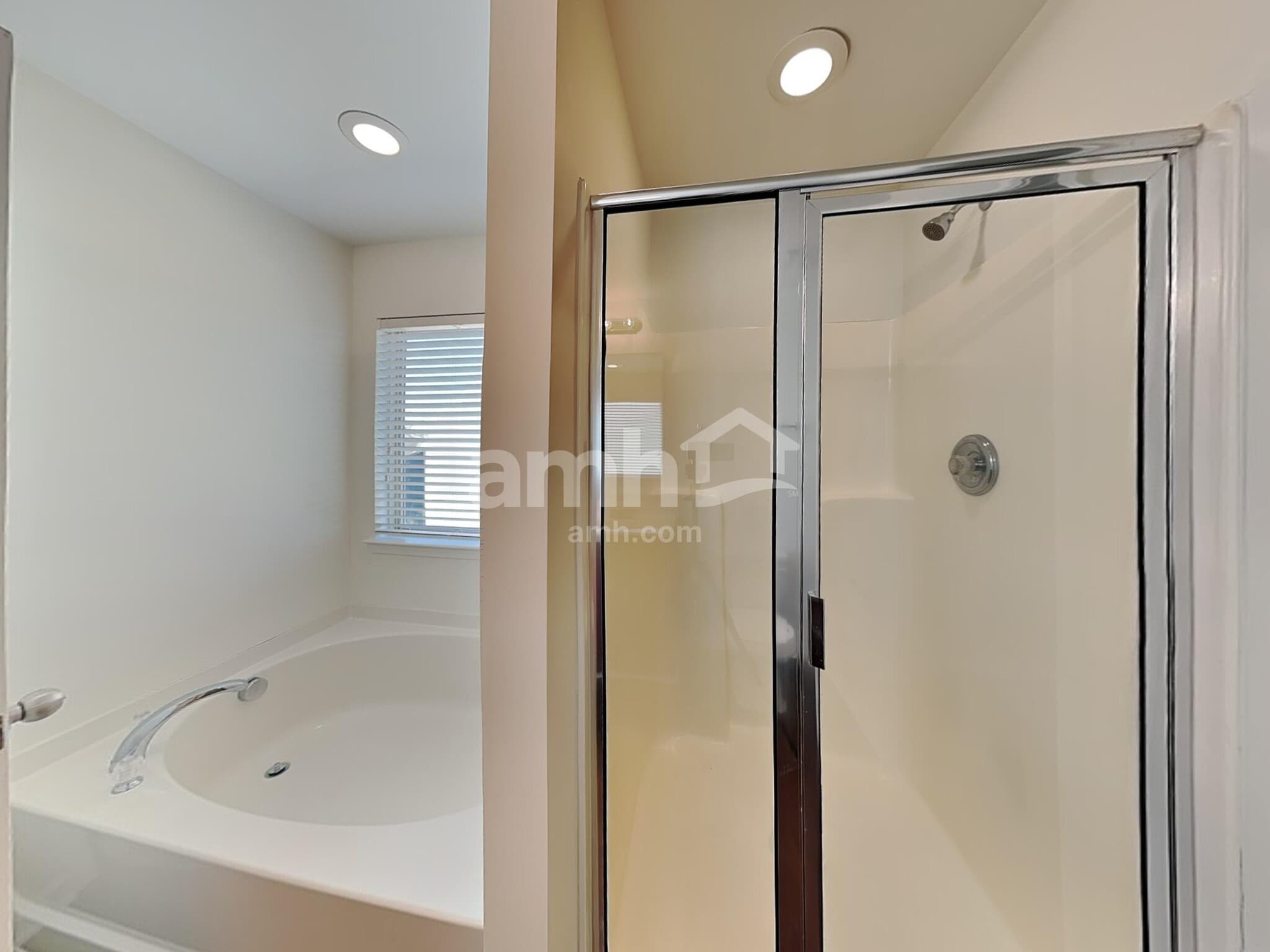 Building Photo - 10522 Shanon Darby Ln