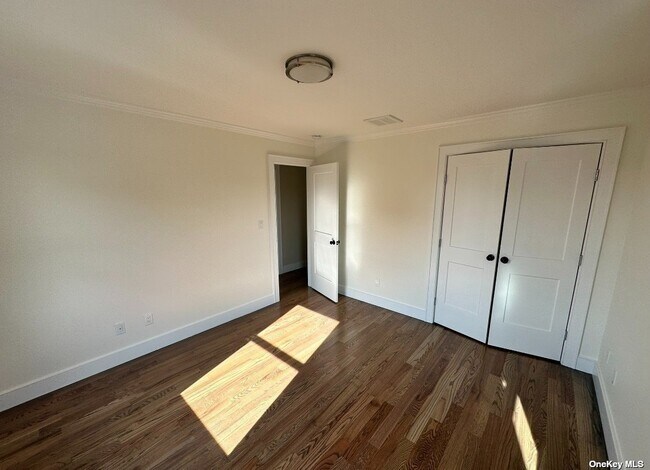 Building Photo - 211 Nassau Blvd
