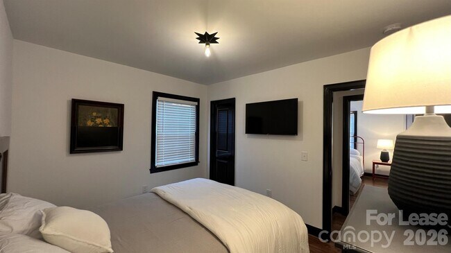 Building Photo - 2301 Remount Rd