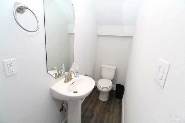 Building Photo - 3865 Sandspur Ln