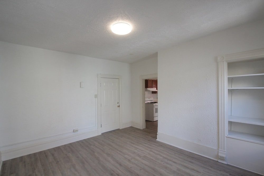 Building Photo - 429 Kelly Ave