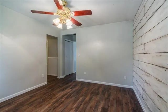 Building Photo - 301 W Austin Ave