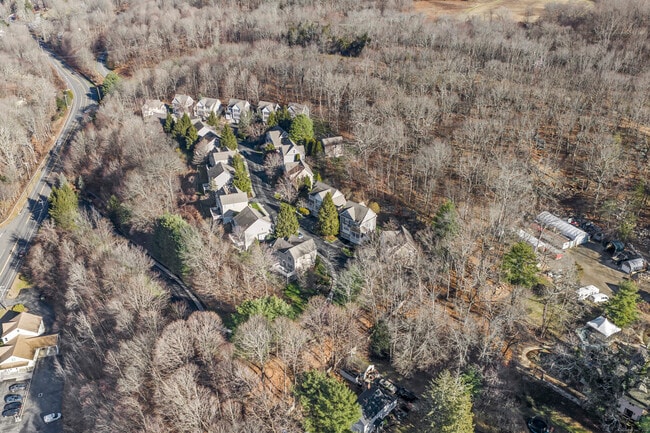 Building Photo - 4 Woods Way