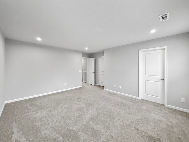 Building Photo - Pet-Friendly 3 Bedroom, 2.5 Bath Home for ...
