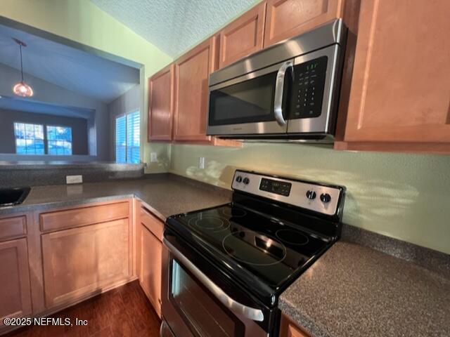 Building Photo - 395 Candlebark Dr