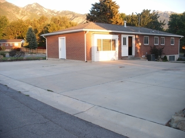 Building Photo - 7636 Steffensen Dr