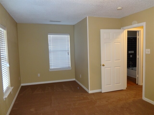 Building Photo - 717 Oteca Drive